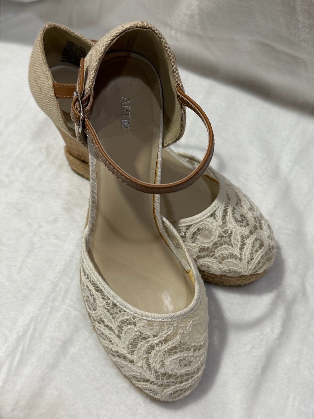 Apt. 9 Cream Lace Espadrille Wedge Sandals with Tan Ankle Strap sz 7